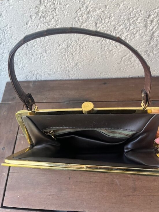 Vintage 1950s Alligator Handbag - Picture 4 of 8